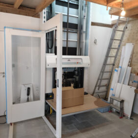 installation plateforme elevateur privatif ascenseur sarthe
