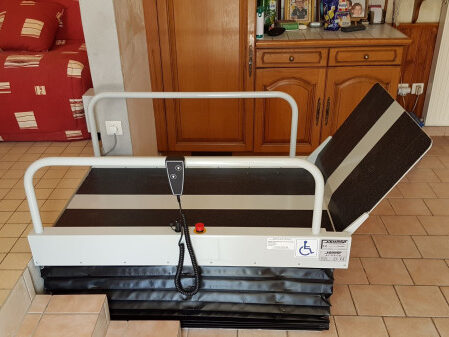installation plateforme elevatrice pmr