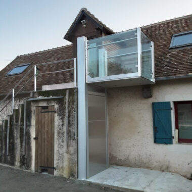 installation plateforme elevatrice pmr exterieure 1